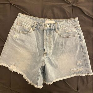 Rachel Parcell -  Light Wash Distressed Denim Shorts